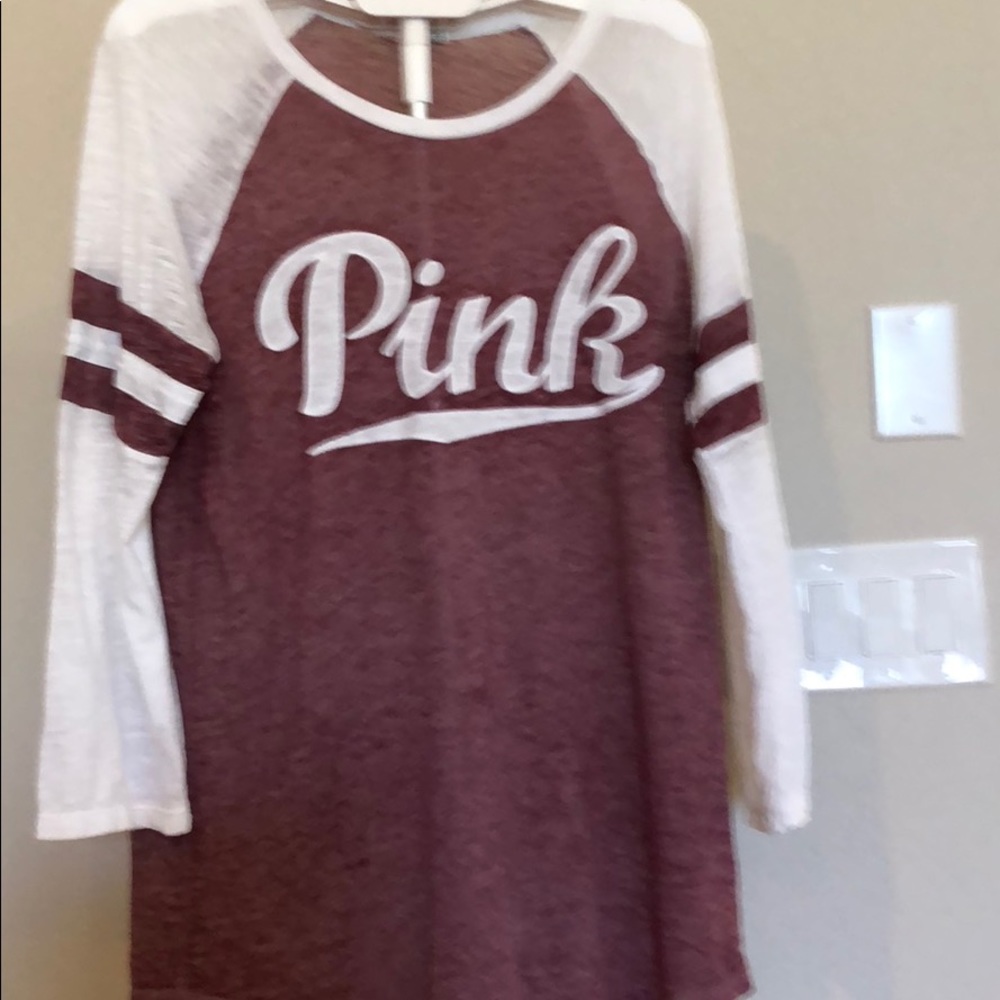 VS pink tee